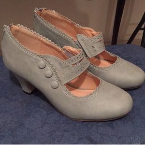 Vintage Inspired Heels